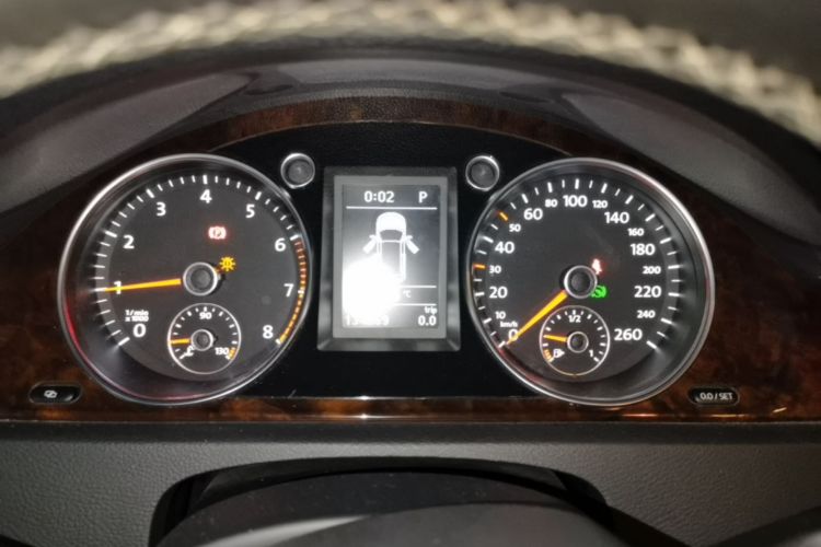 Used Volkswagen Magotan 2012 Travel Edition 2.0 TSI Luxury Version Instrument Cluster