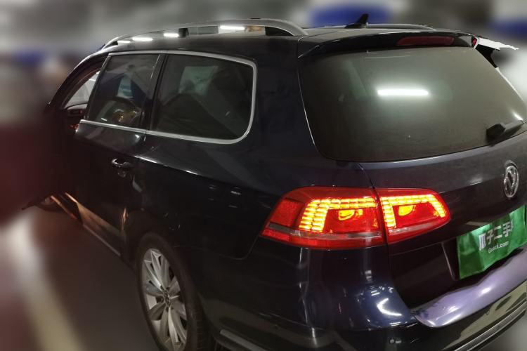 Used Volkswagen Magotan 2012 Travel Edition 2.0 TSI Luxury Version Rear Left 45 Deg