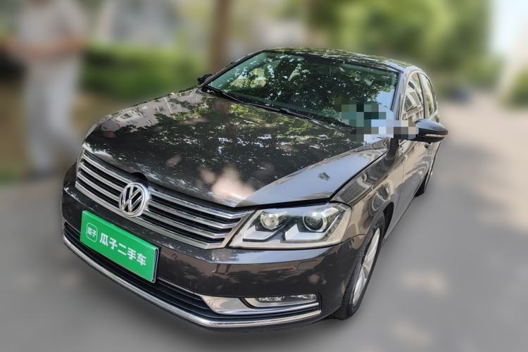 Used Volkswagen Magotan 2012 1.8TSI Luxury Model Guazi used car, China used car export, Used car for sale, Used Volkswagen cars, Cheapest cars for sale