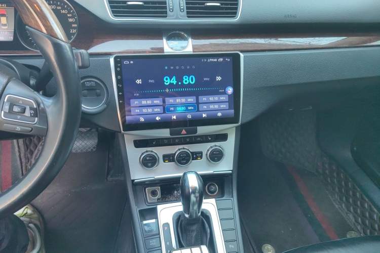 Used Volkswagen Magotan 2012 3.0 FSI Flagship Edition Audio And AC Panel