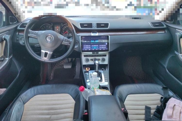 Used Volkswagen Magotan 2012 3.0 FSI Flagship Edition Center Console