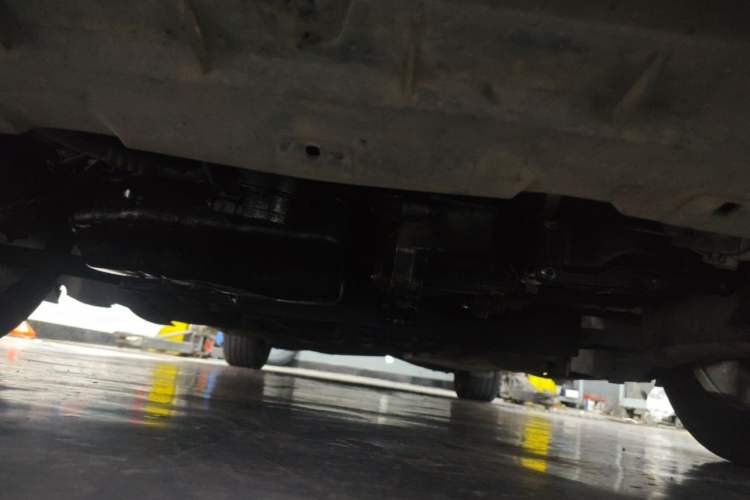 Used Volkswagen Magotan 2012 1.8TSI Prestige Model Chassis Front