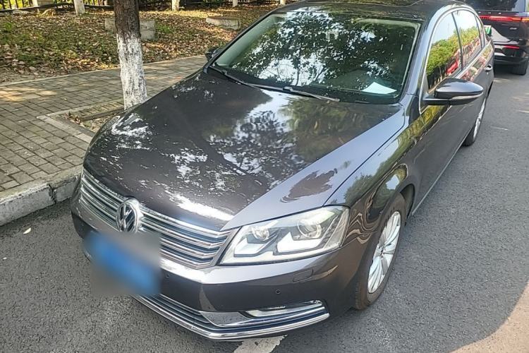 Used Volkswagen Magotan 2012 Revised Version 2.0 TSI Luxury Edition Guazi used car, China used car export, Used car for sale, Used  cars, Cheapest cars for sale