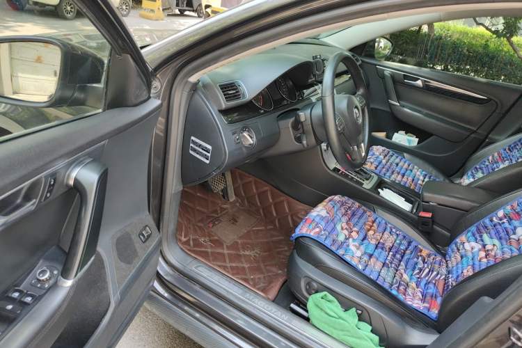 Used Volkswagen Magotan 2012 1.8TSI Luxury Model Driver Seat