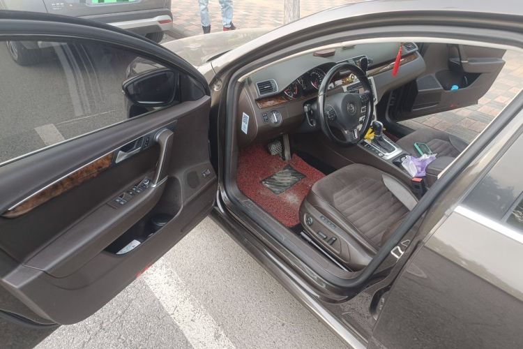 Used Volkswagen Magotan 2012 Travel Edition 2.0 TSI Comfort Version Driver Seat
