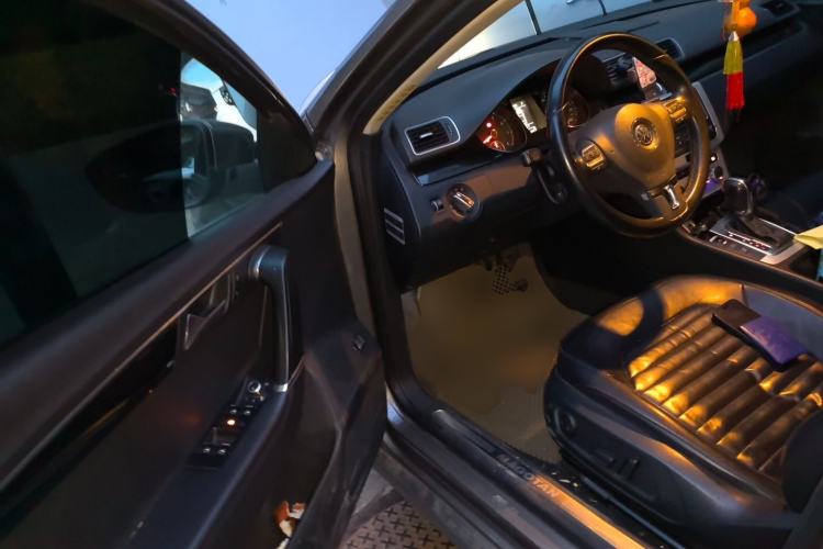 Used Volkswagen Magotan 2012 Revised 1.8TSI Luxury Version Driver Seat