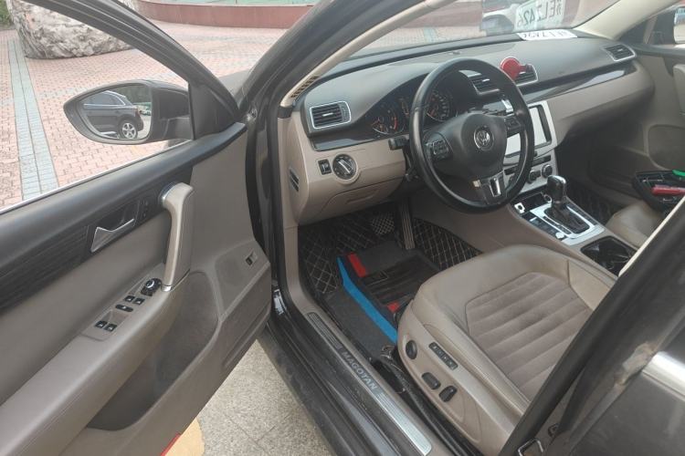 Used Volkswagen Magotan 2012 2.0 TSI Prestige Edition Driver Seat