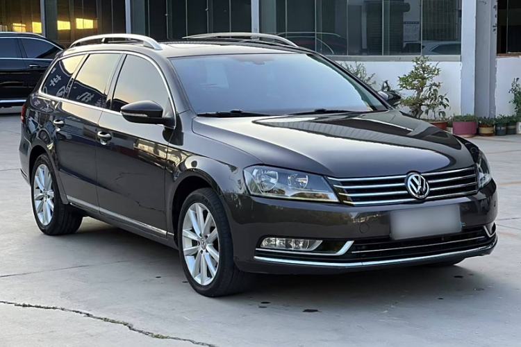 Used Volkswagen Magotan 2012 Travel Edition 2.0 TSI Comfort Version Exterior 2