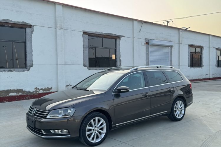 Used Volkswagen Magotan 2012 Travel Edition 2.0 TSI Comfort Version Exterior 9