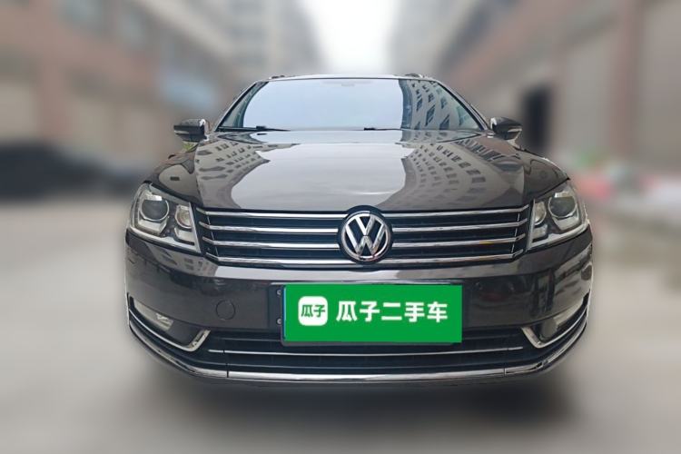 Used Volkswagen Magotan 2012 Travel Edition 2.0 TSI Luxury Version Front