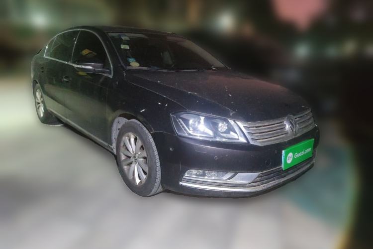 Used Volkswagen Magotan 2012 1.8TSI Luxury Model Front Right 45 Deg