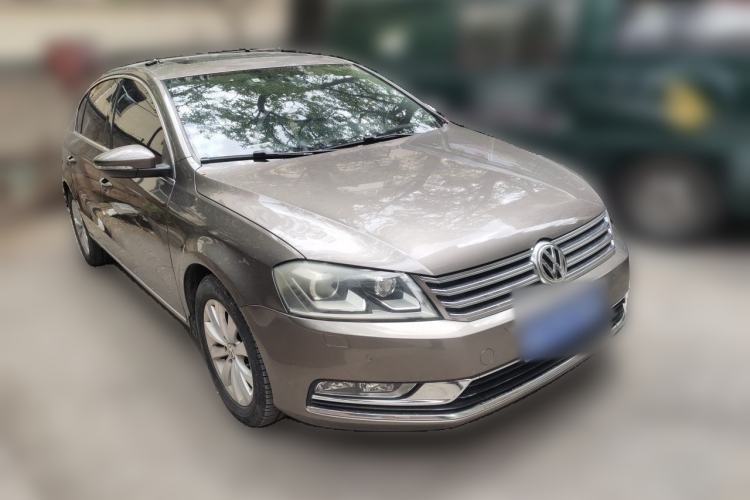 Used Volkswagen Magotan 2012 Revised 1.8TSI Luxury Version Front Right 45 Deg