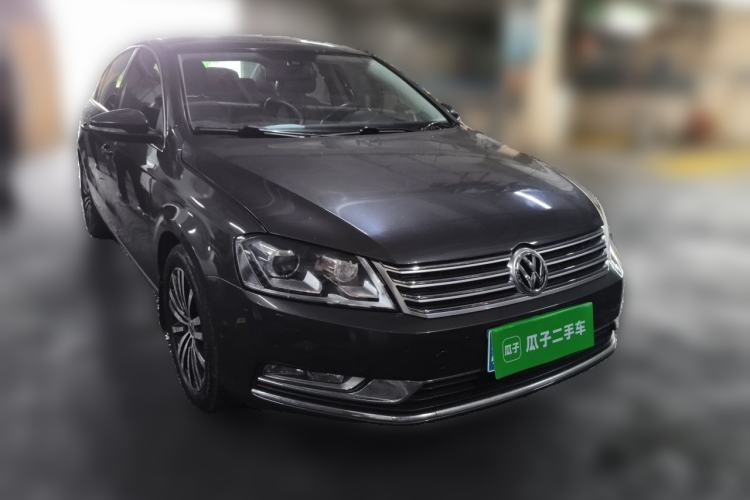 Used Volkswagen Magotan 2012 Revised Version 2.0 TSI Supreme Edition Front Right 45 Deg