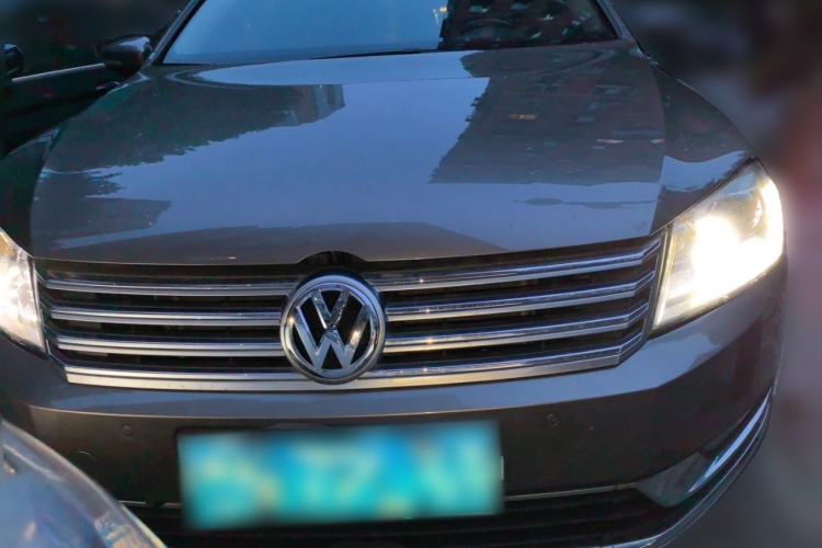 Used Volkswagen Magotan 2012 Revised 1.8TSI Luxury Version Front