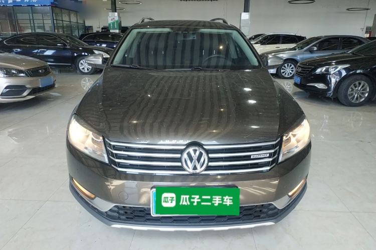 Used Volkswagen Magotan 2012 Travel Edition 2.0 TSI 4x4 Comfort Version Front