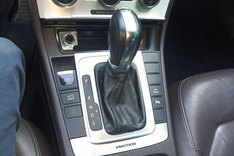 Used Volkswagen Magotan 2012 Travel Edition 2.0 TSI 4x4 Comfort Version Gear Lever