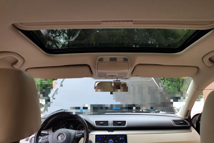 Used Volkswagen Magotan 2012 1.8TSI Luxury Model Headliner