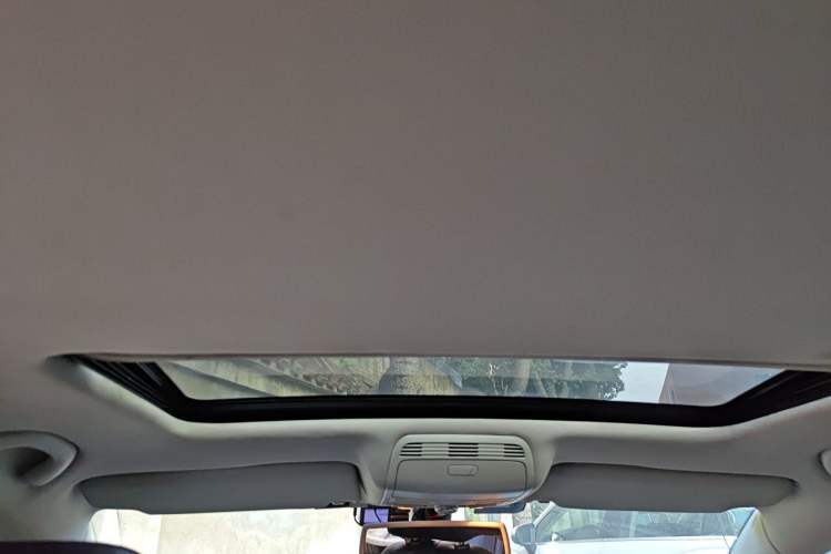 Used Volkswagen Magotan 2012 1.8TSI Prestige Model Headliner