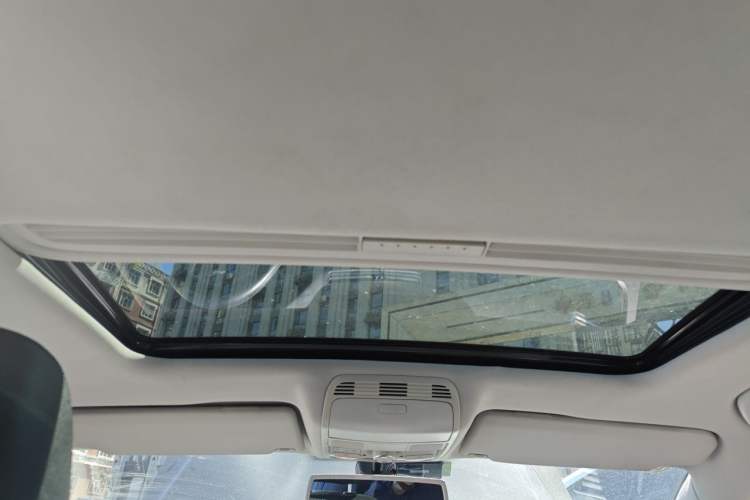 Used Volkswagen Magotan 2012 Facelift 1.8TSI Prestige Model Headliner