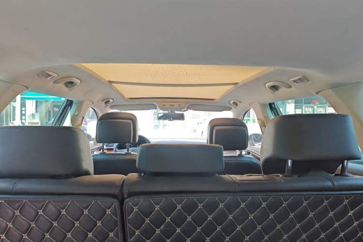 Used Volkswagen Magotan 2012 Travel Edition 2.0 TSI Comfort Version Headliner