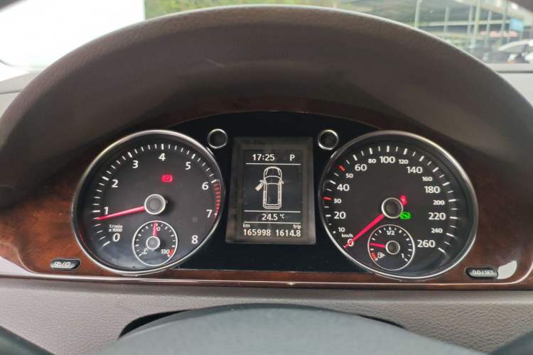 Used Volkswagen Magotan 2012 Travel Edition 2.0 TSI Comfort Version Instrument Cluster