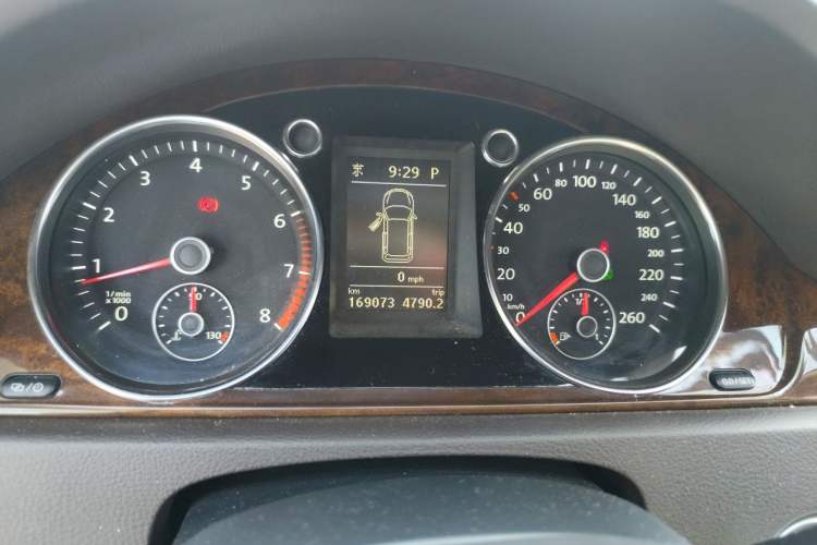 Used Volkswagen Magotan 2012 Travel Edition 2.0 TSI Comfort Version Instrument Cluster