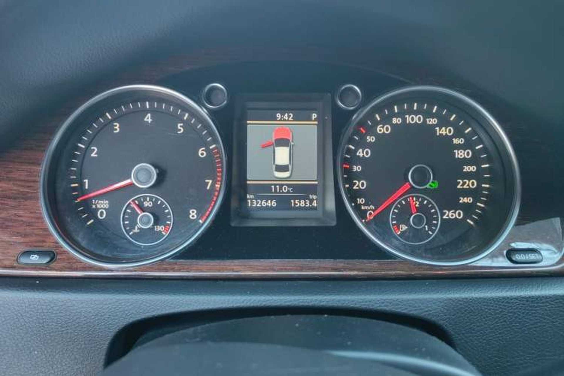Used Volkswagen Magotan 2012 3.0 FSI Flagship Edition Instrument Cluster
