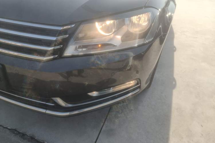 Used Volkswagen Magotan 2012 Travel Edition 2.0 TSI Comfort Version Left Front Headlight