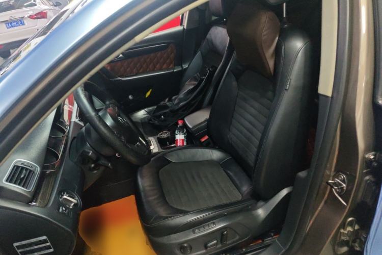 Used Volkswagen Magotan 2012 1.8TSI Prestige Model Left Front Seat