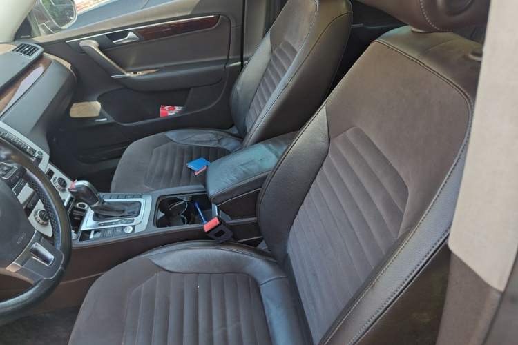 Used Volkswagen Magotan 2012 Travel Edition 2.0 TSI Comfort Version Left Front Seat