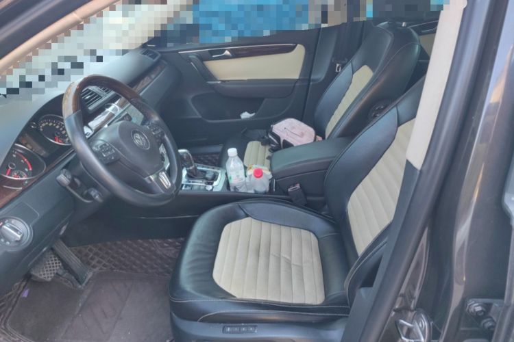 Used Volkswagen Magotan 2012 3.0 FSI Flagship Edition Left Front Seat