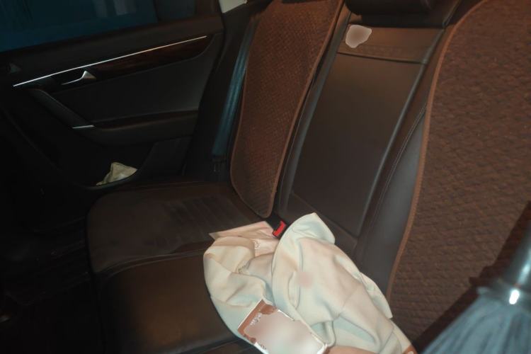 Used Volkswagen Magotan 2012 Travel Edition 2.0 TSI Comfort Version Left Rear Seat
