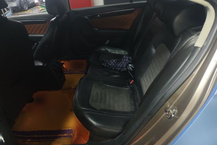 Used Volkswagen Magotan 2012 1.8TSI Prestige Model Left Rear Seat