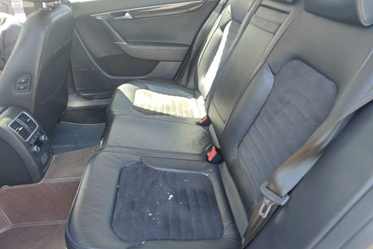 Used Volkswagen Magotan 2012 Facelift 1.8TSI Prestige Model Left Rear Seat