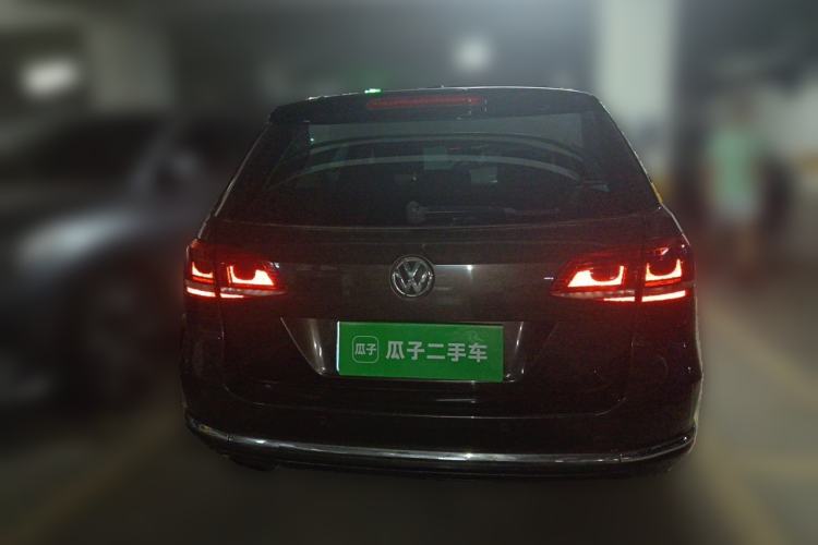 Used Volkswagen Magotan 2012 Travel Edition 2.0 TSI Luxury Version Rear
