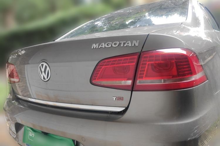 Used Volkswagen Magotan 2012 Facelift 1.8TSI Prestige Model Rear