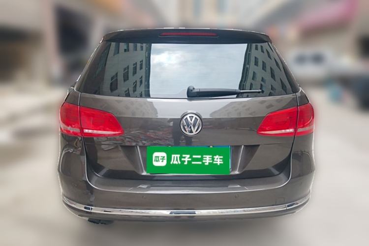Used Volkswagen Magotan 2012 Travel Edition 2.0 TSI Luxury Version Rear