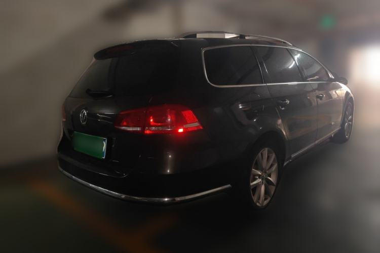 Used Volkswagen Magotan 2012 Travel Edition 2.0 TSI Comfort Version Rear Right 45 Deg