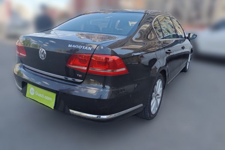 Used Volkswagen Magotan 2012 Facelift 1.8TSI Prestige Model Rear Right 45 Deg