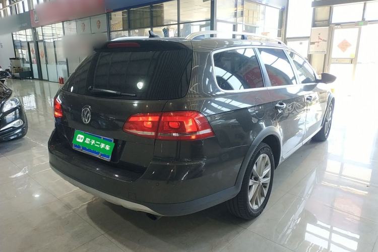 Used Volkswagen Magotan 2012 Travel Edition 2.0 TSI 4x4 Comfort Version Rear Right 45 Deg