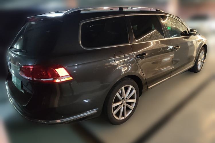 Used Volkswagen Magotan 2012 Travel Edition 2.0 TSI Comfort Version Rear Right 45 Deg