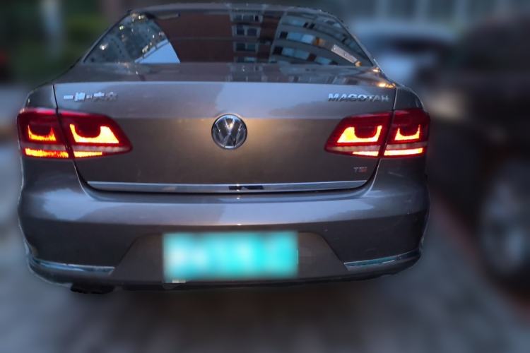 Used Volkswagen Magotan 2012 Revised 1.8TSI Luxury Version Rear