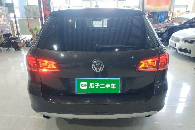 Used Volkswagen Magotan 2012 Travel Edition 2.0 TSI 4x4 Comfort Version Rear