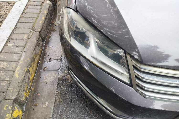 Used Volkswagen Magotan 2012 Revised 1.4 TSI Comfort Version Right Front Headlight