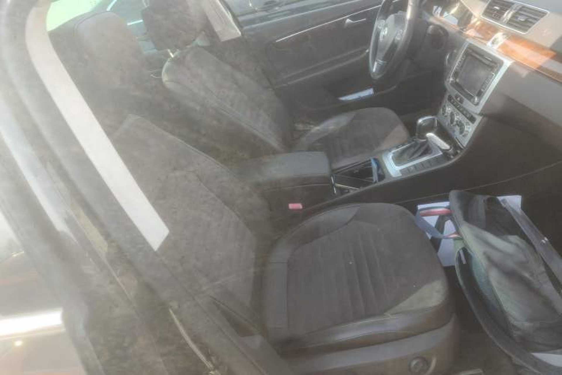 Used Volkswagen Magotan 2012 Travel Edition 2.0 TSI Comfort Version Right Front Seat