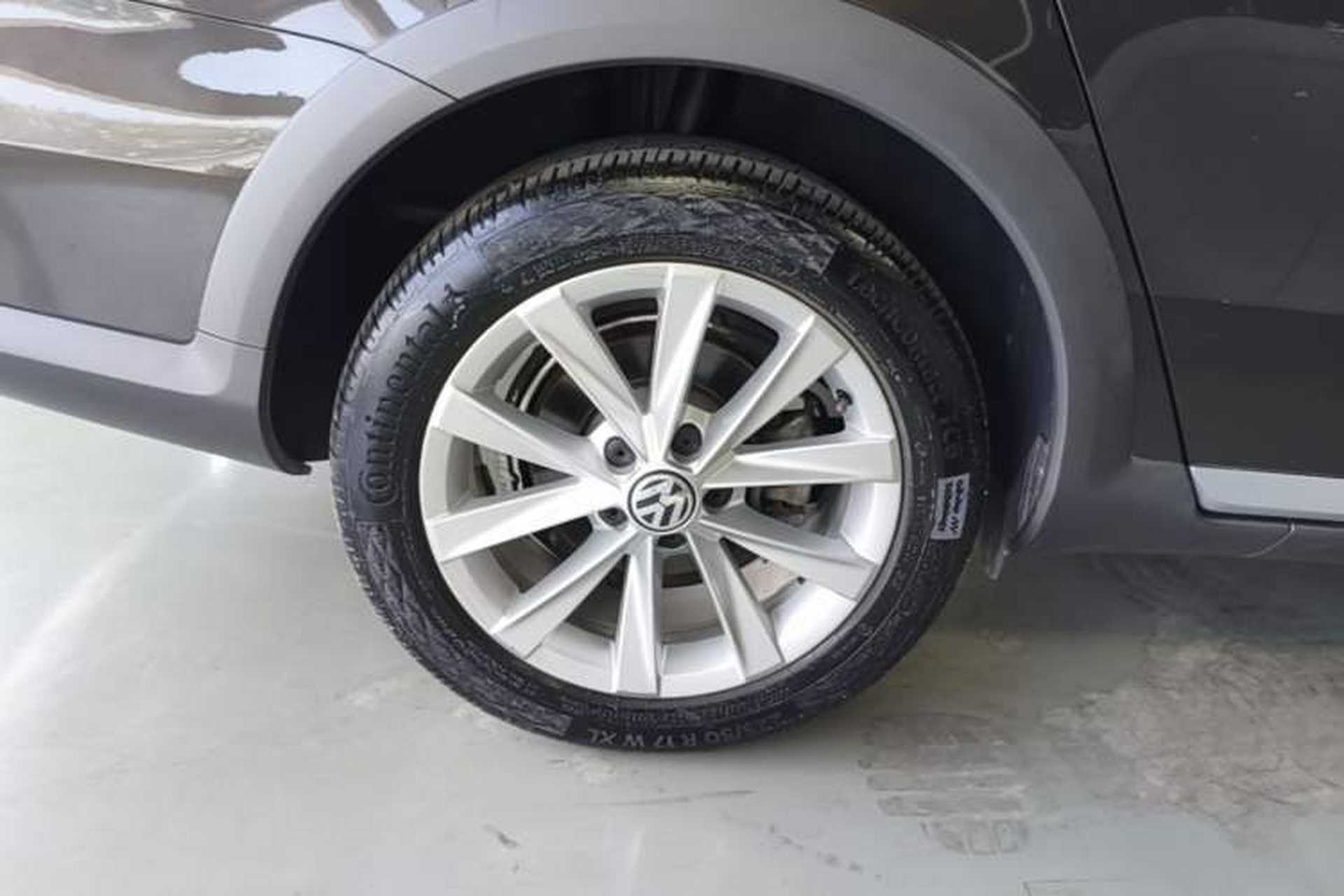 Used Volkswagen Magotan 2012 Travel Edition 2.0 TSI 4x4 Comfort Version Right Rear Wheel Hub