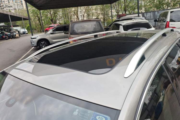 Used Volkswagen Magotan 2012 Travel Edition 2.0 TSI Comfort Version Roof