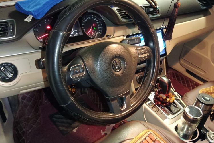 Used Volkswagen Magotan 2012 Revised 1.8TSI Luxury Version Steering Wheel