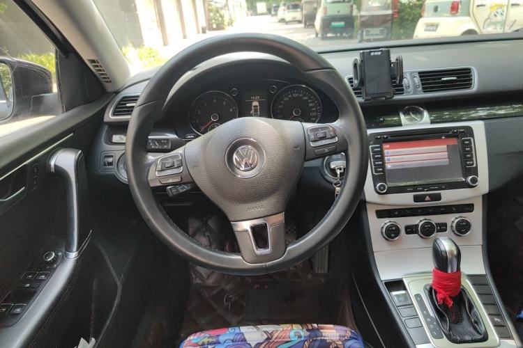 Used Volkswagen Magotan 2012 1.8TSI Luxury Model Steering Wheel