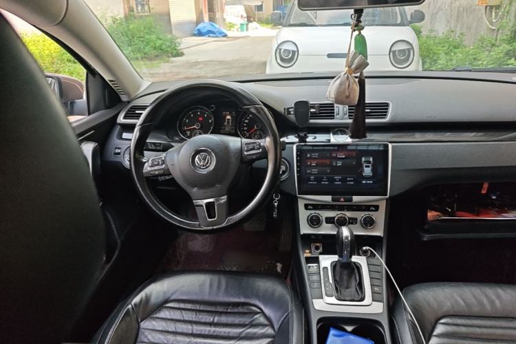 Used Volkswagen Magotan 2012 1.8TSI Luxury Model Steering Wheel
